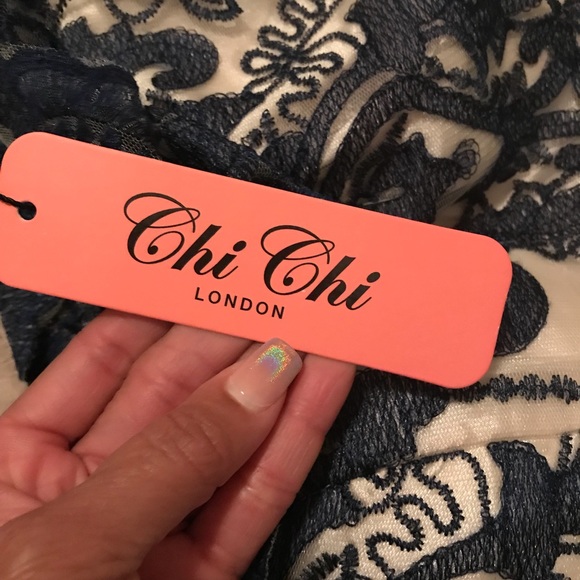 Dress - Picture 3 of 5